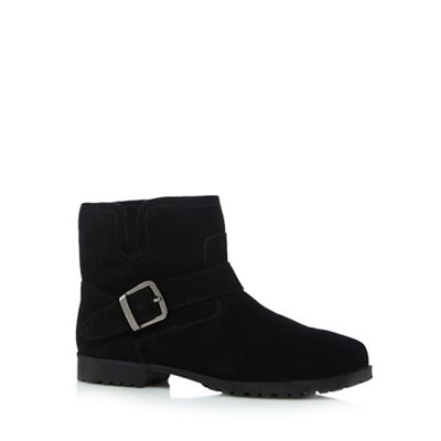 Mantaray Black suede ankle boots